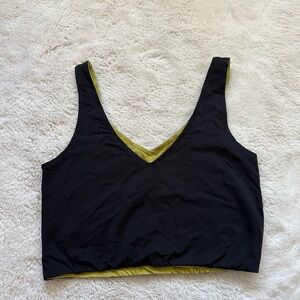 Una Pluma Vinyasa Top Reversible crop top v-neck bralette yoga top